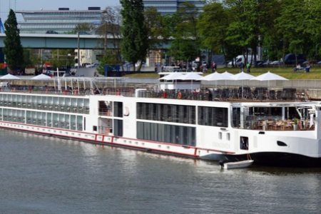 Cruise Ship